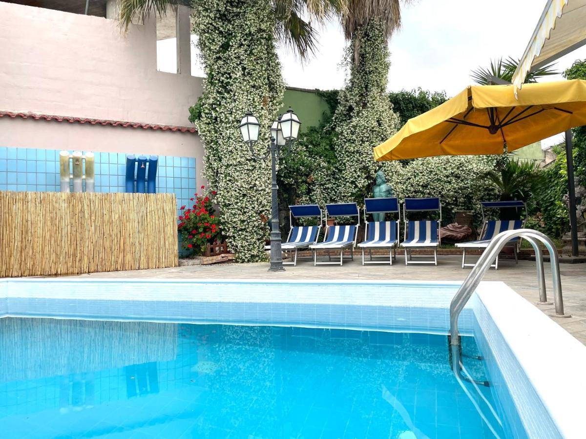 Lusciano Hotel Cappuccetto Rosso מראה חיצוני תמונה