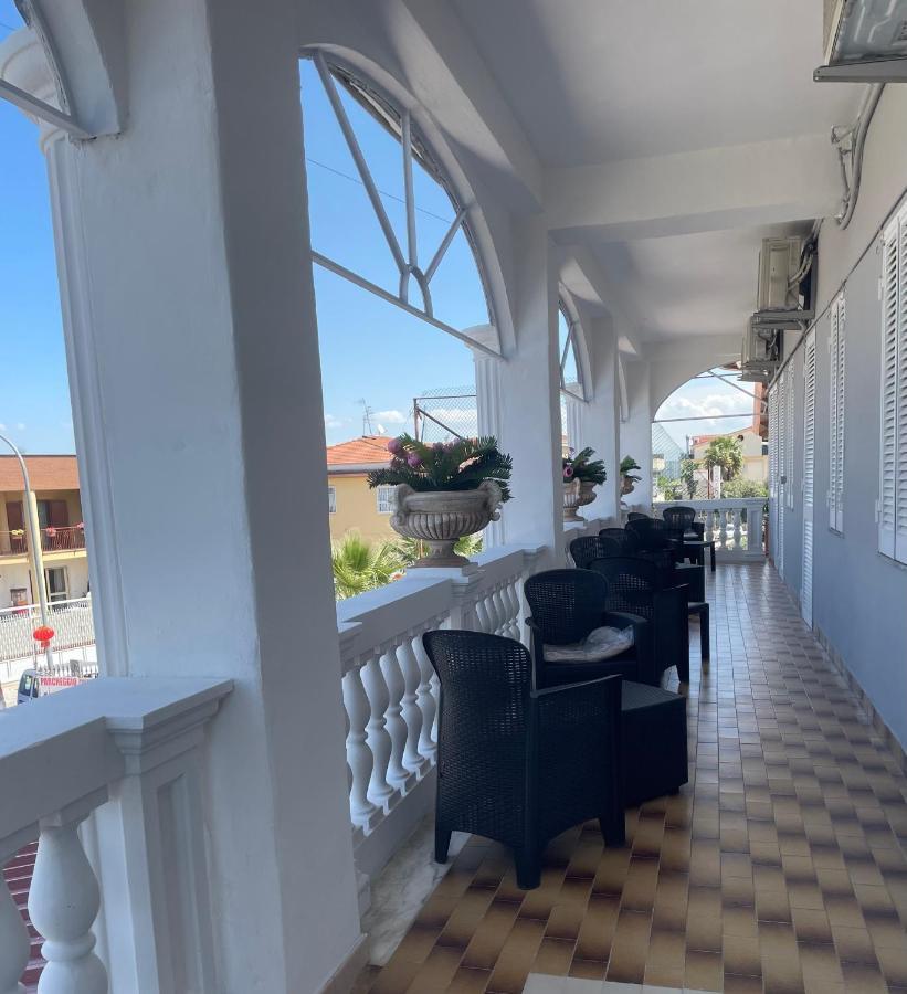 Lusciano Hotel Cappuccetto Rosso מראה חיצוני תמונה